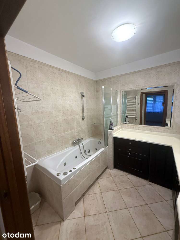 92 m², 3 pokoje z garażem, 300 m do metra Płocka – bezpośrednio