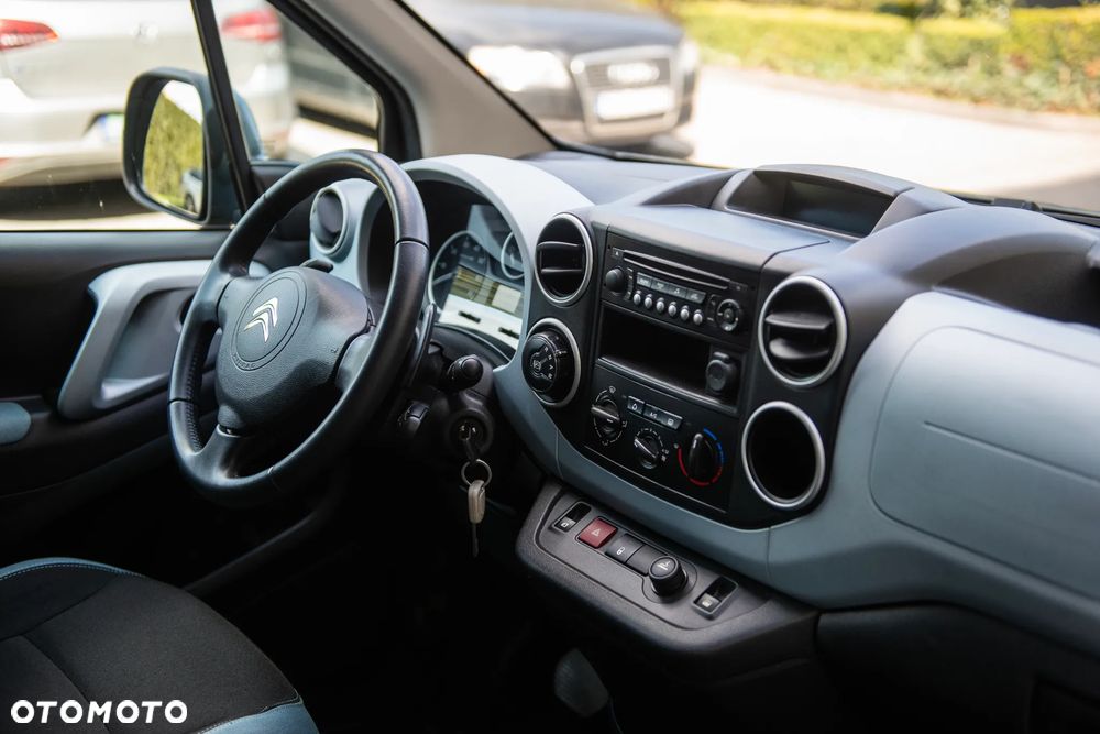 Citroën Berlingo Multispace e-HDi 90 FAP EGS6 Exclusive - 25