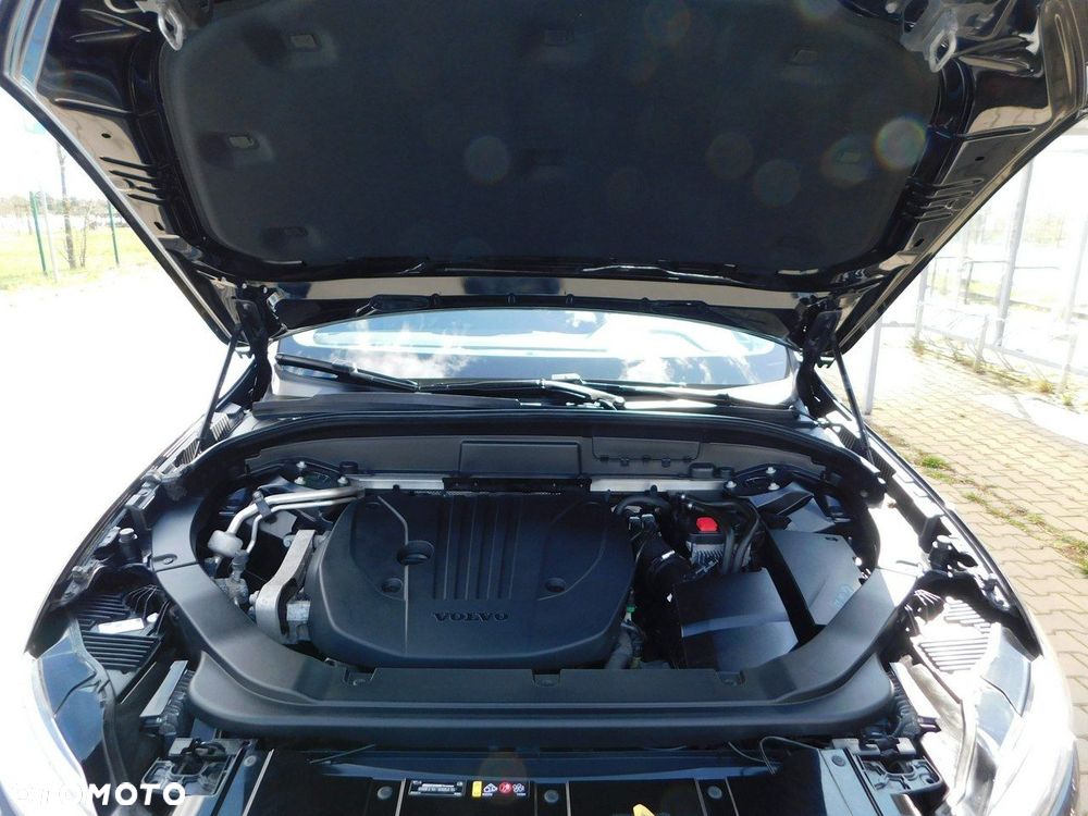 Volvo XC 60 - 22