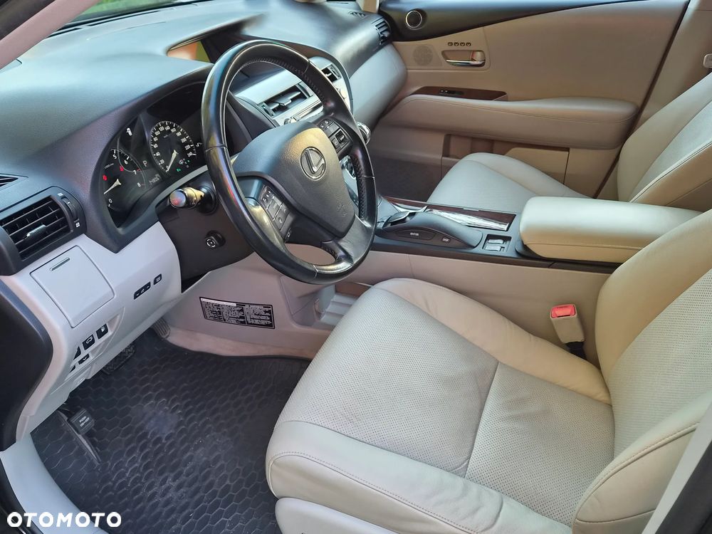 Lexus RX - 10