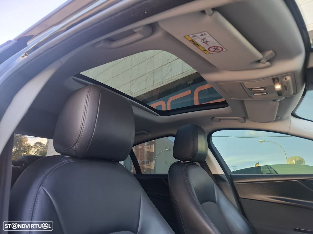 Jaguar XE 2.0 D Prestige Aut. - 54