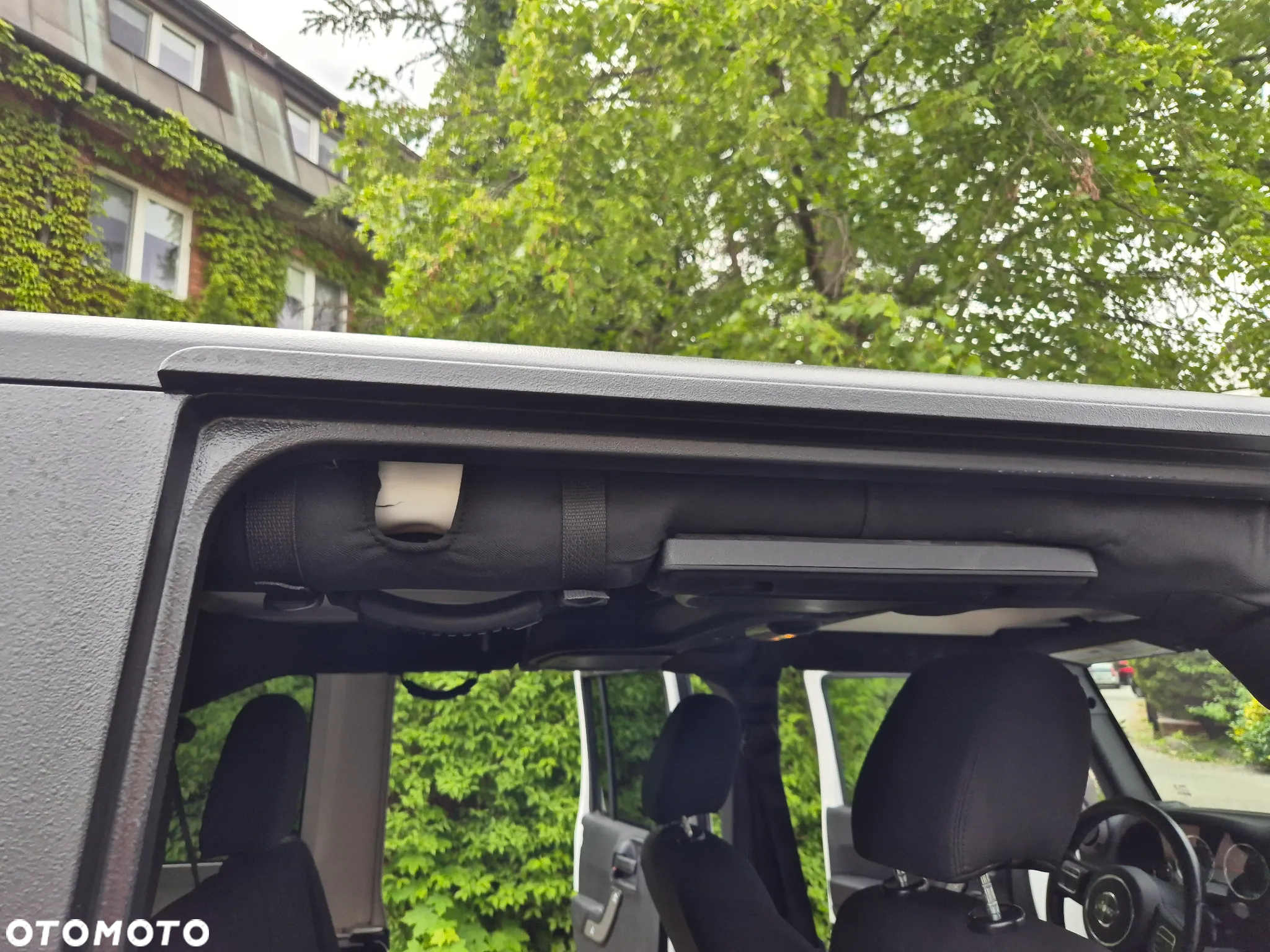 Jeep Wrangler - 26