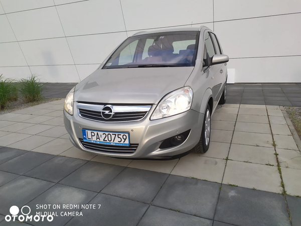 Opel Zafira 1.8 Cosmo EasyTronic