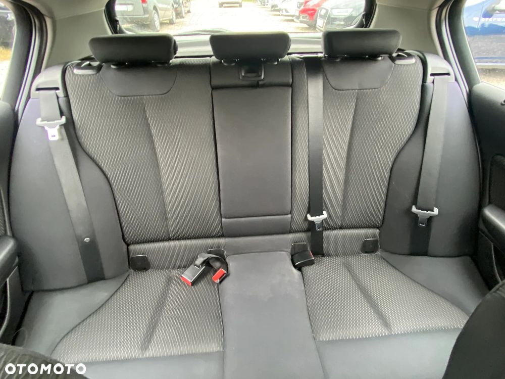 BMW Seria 1 - 35