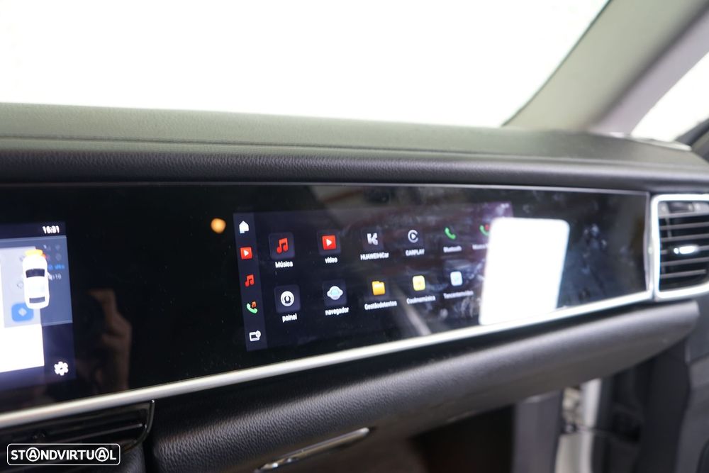 Porsche Panamera Platinum Edition - 30