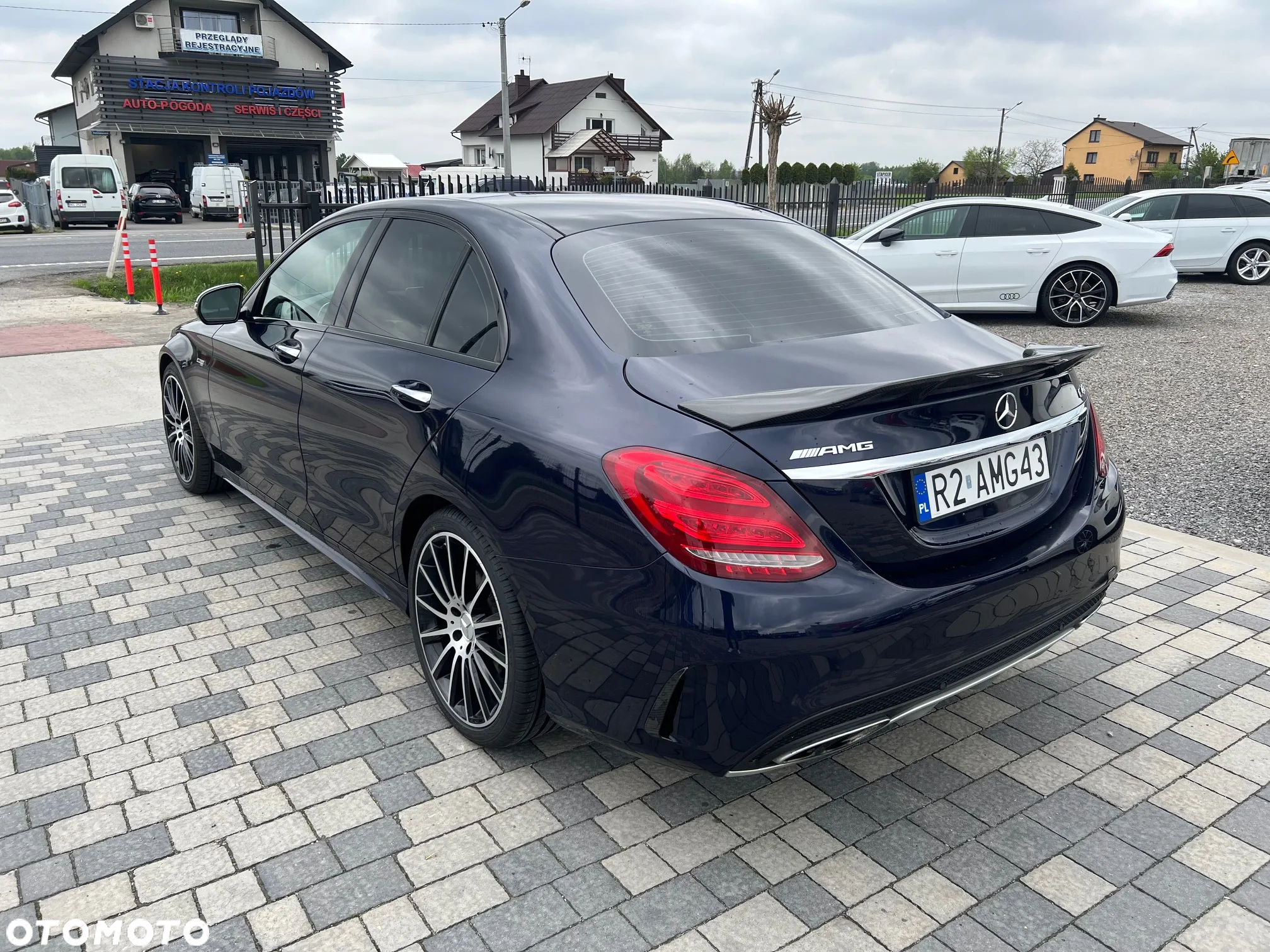 Mercedes-Benz Klasa C AMG 43 4Matic 9G-TRONIC - 3