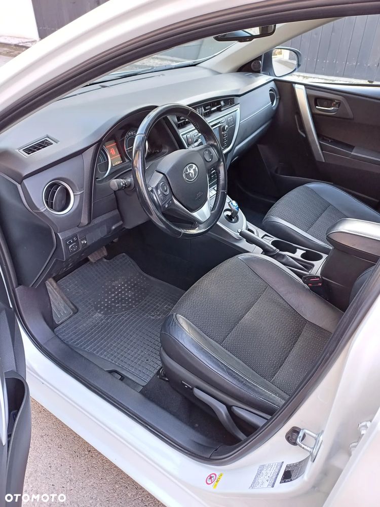 Toyota Auris 1.8 HSD Prestige NAVI - 7