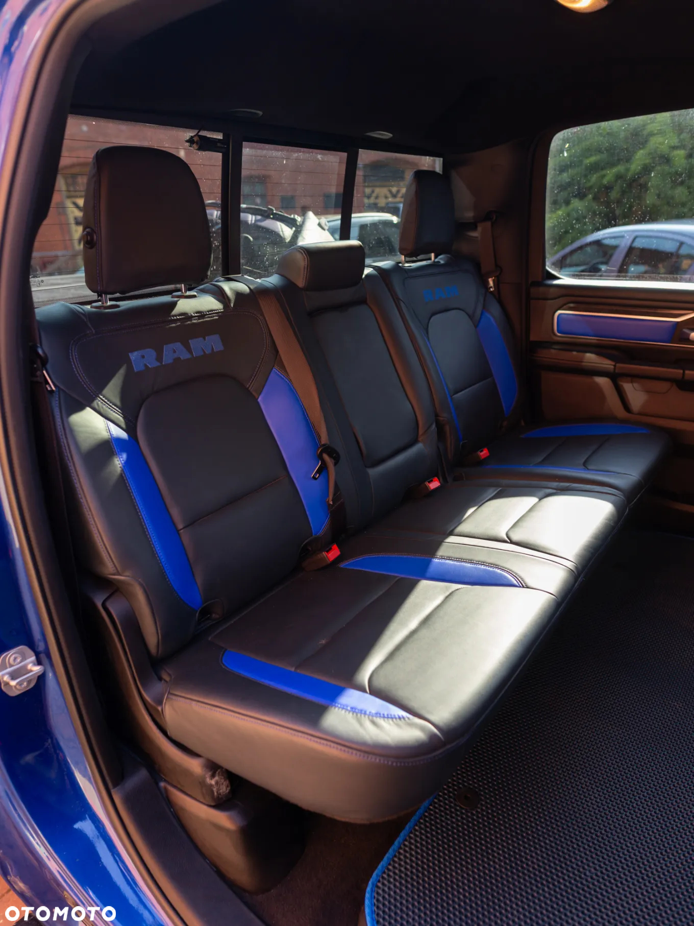 Dodge RAM - 22
