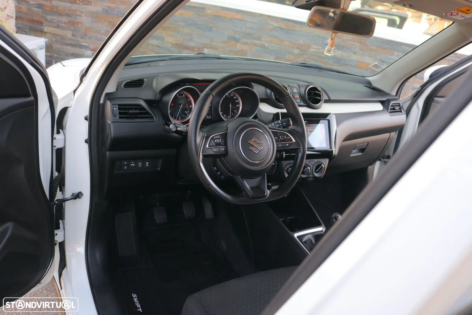 Suzuki Swift 1.2 Mild Hybrid GLE - 7
