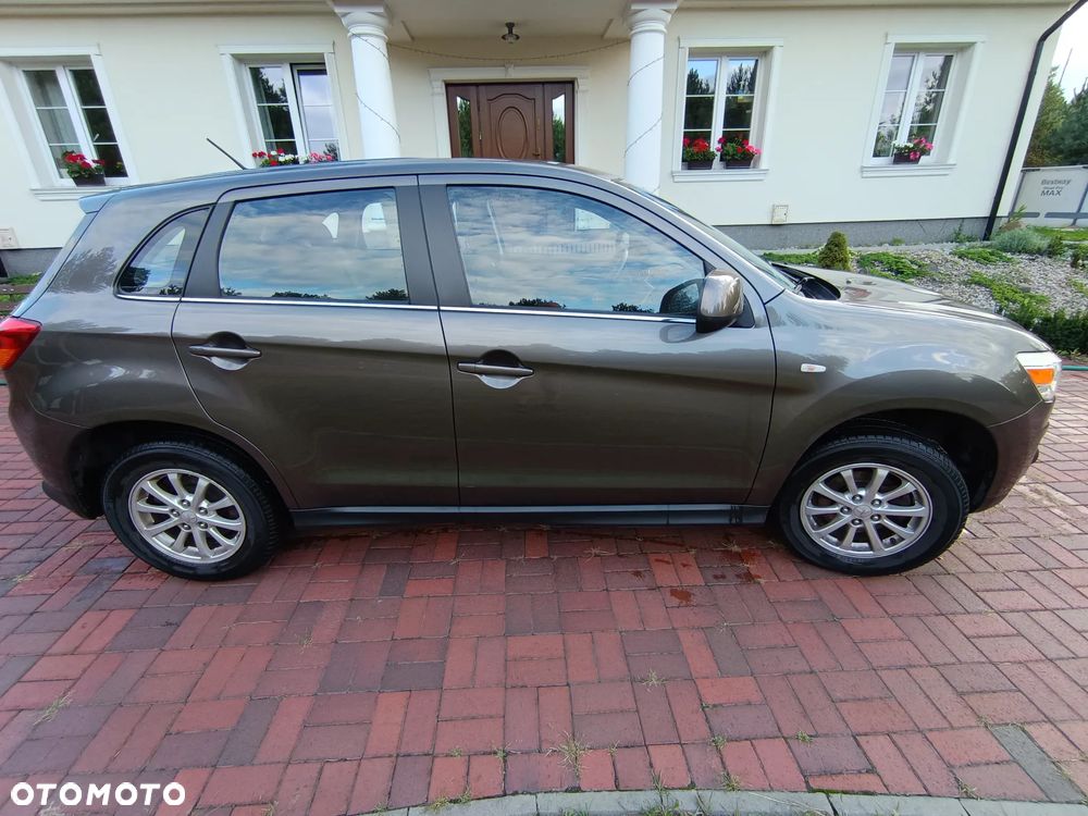 Mitsubishi ASX - 3