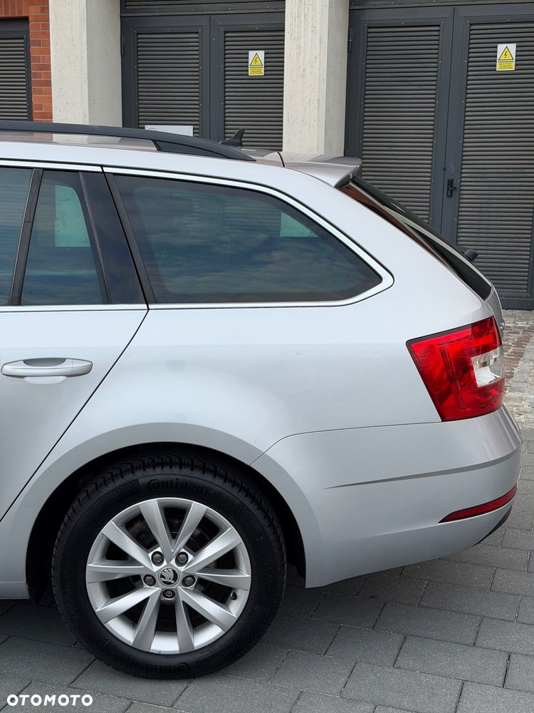 Skoda Octavia 1.5 TSI ACT Style DSG - 29