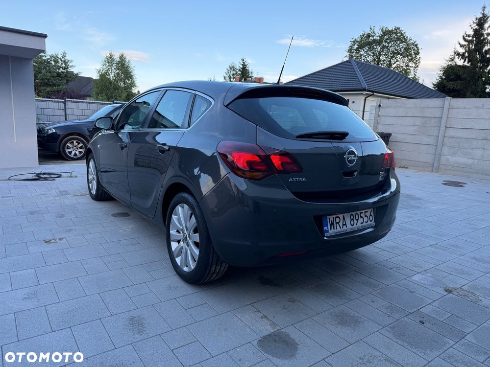 Opel Astra - 4