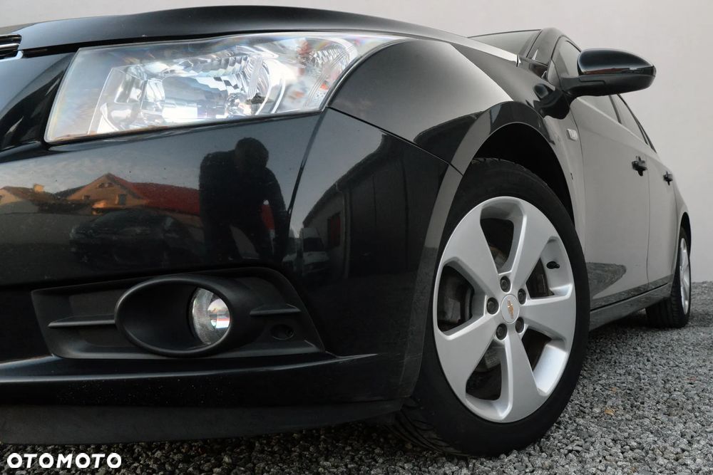 Chevrolet Cruze 1.8 LT - 19