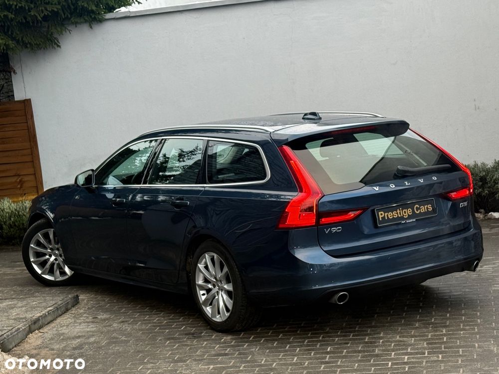 Volvo V90 D3 AWD Geartronic Momentum - 32
