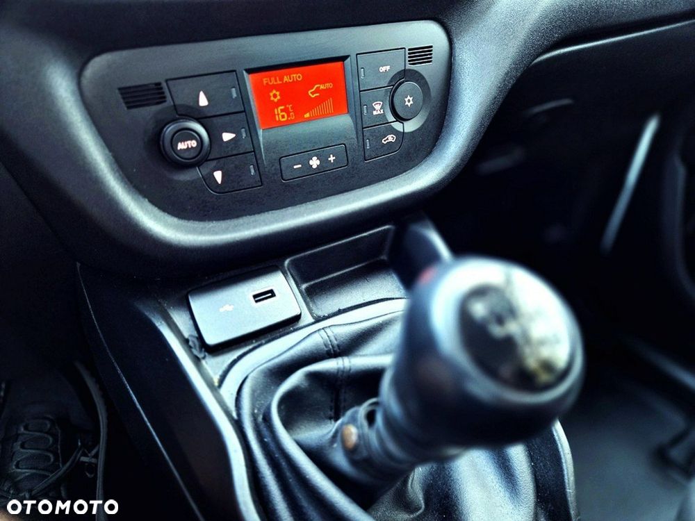 Fiat Doblo - 12