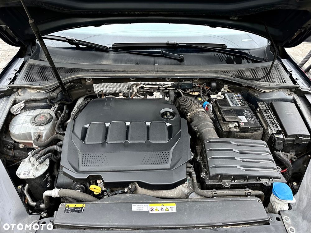 Volkswagen Passat 2.0 TDI SCR Business DSG - 18