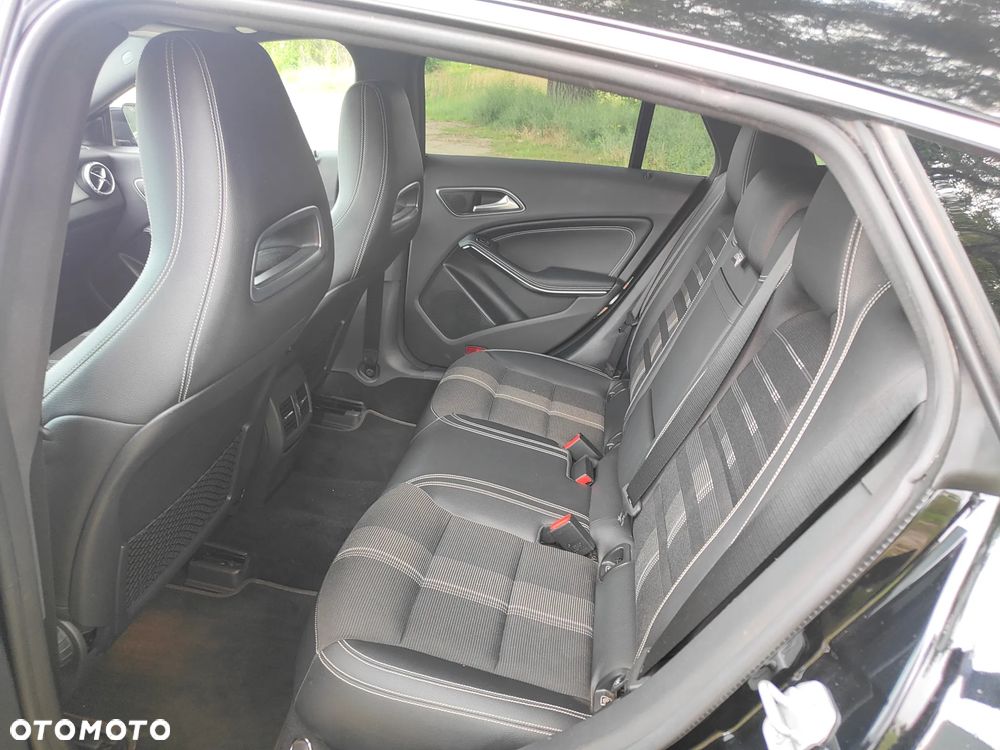 Mercedes-Benz CLA - 18