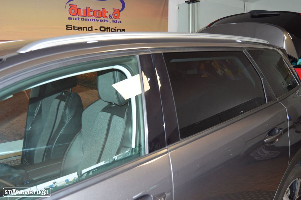 Peugeot 5008 1.2 PureTech Allure EAT6 - 21