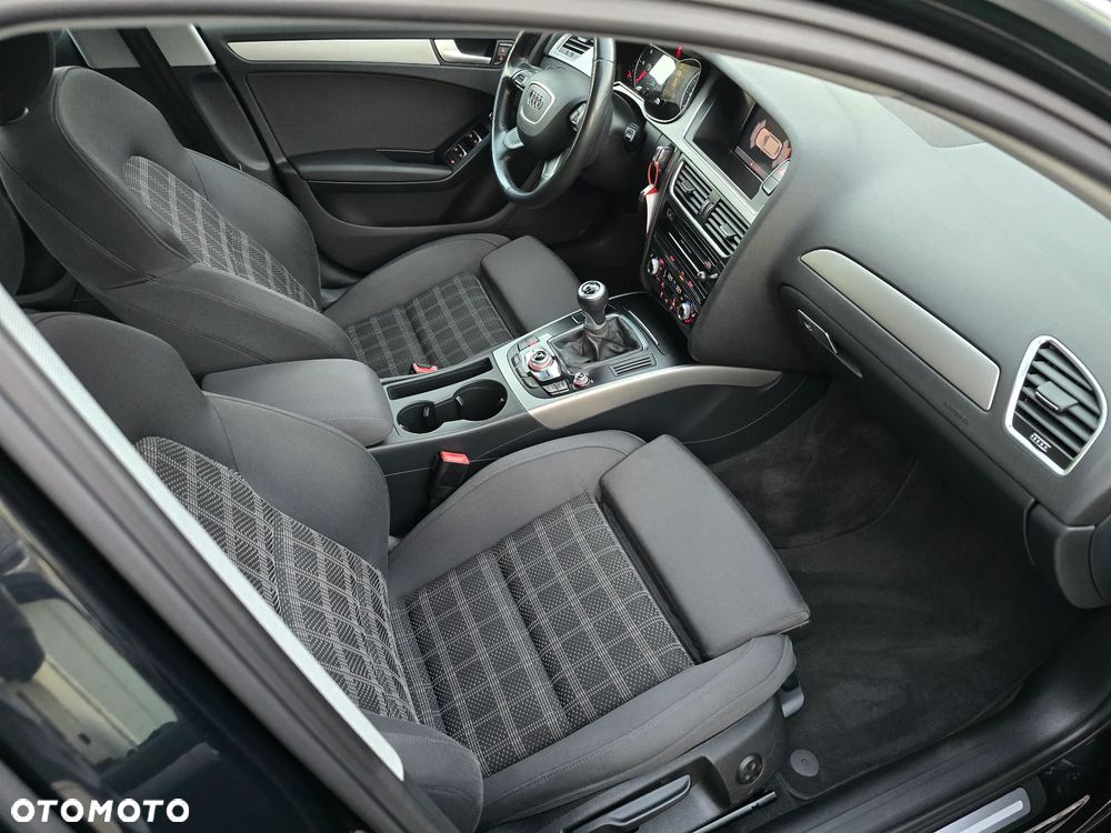Audi A4 Avant - 25