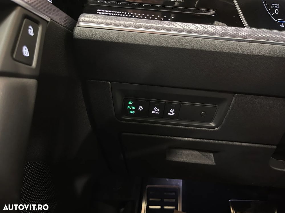Volkswagen Touareg V6 TDI 4MOTION R-Line - 34