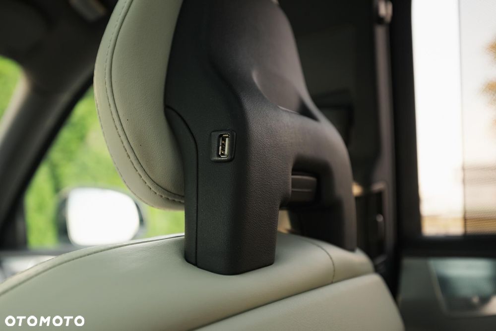 Volvo XC 90 - 34