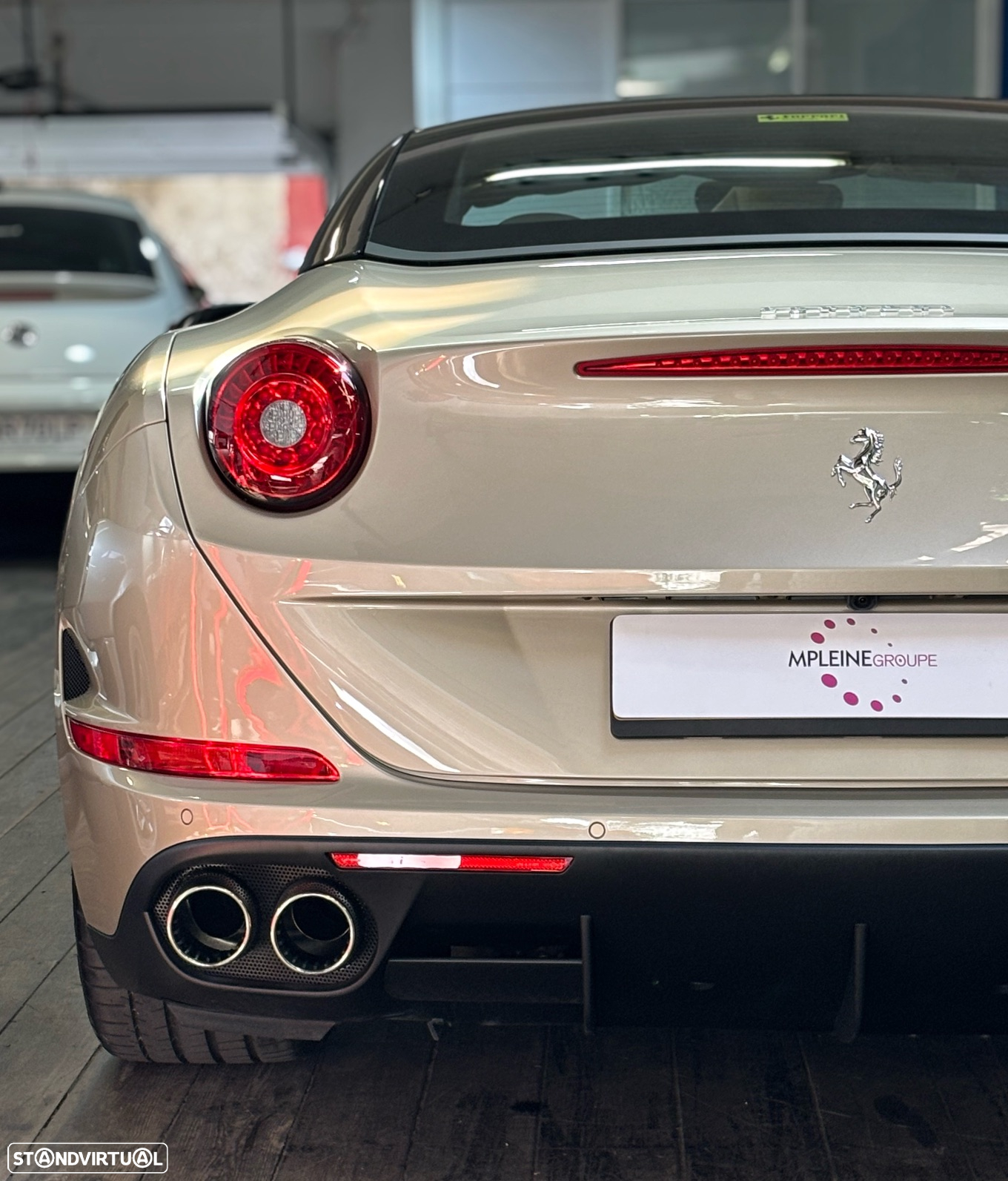 Ferrari California T - 7