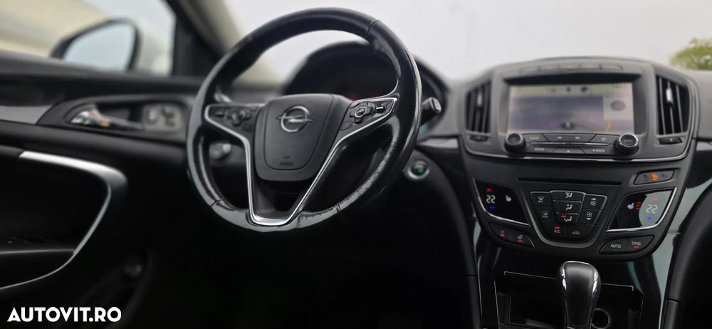 Opel Insignia 2.0 CDTI 4x4 Sports Tourer Aut. Business Edition - 10