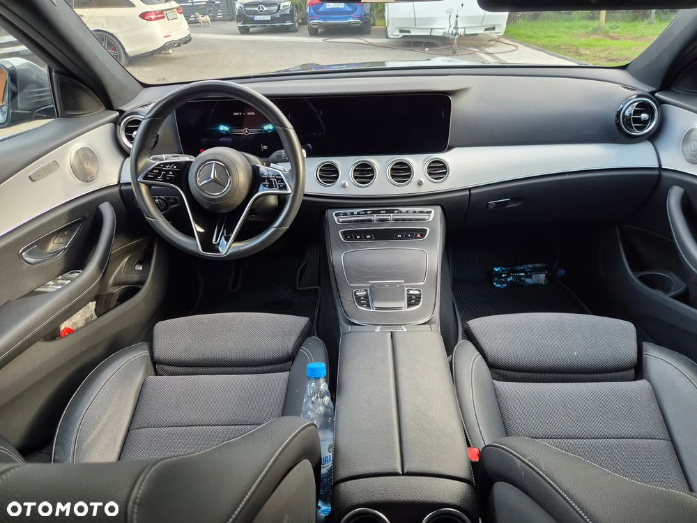 Mercedes-Benz Klasa E 220 d 4-Matic Exclusive - 25