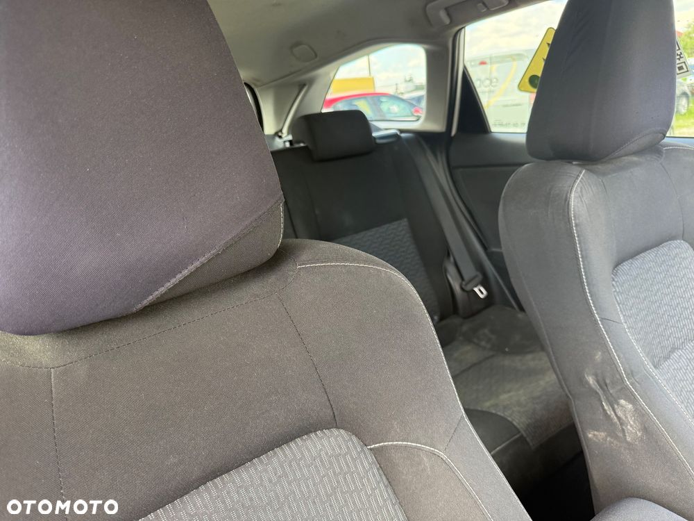 Toyota Auris - 10