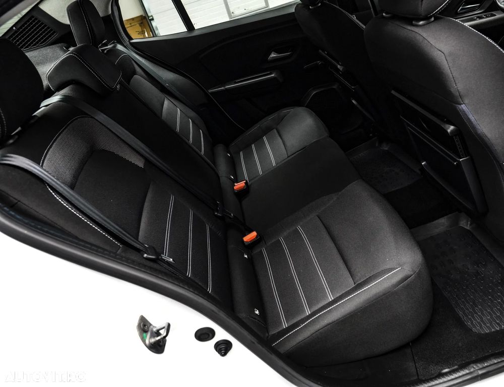 Dacia Logan TCe 90 Essential - 16