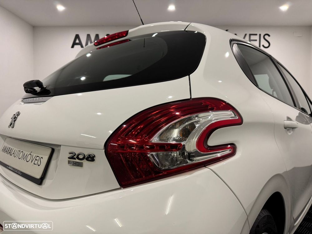 Peugeot 208 1.6 e-HDi Active - 11