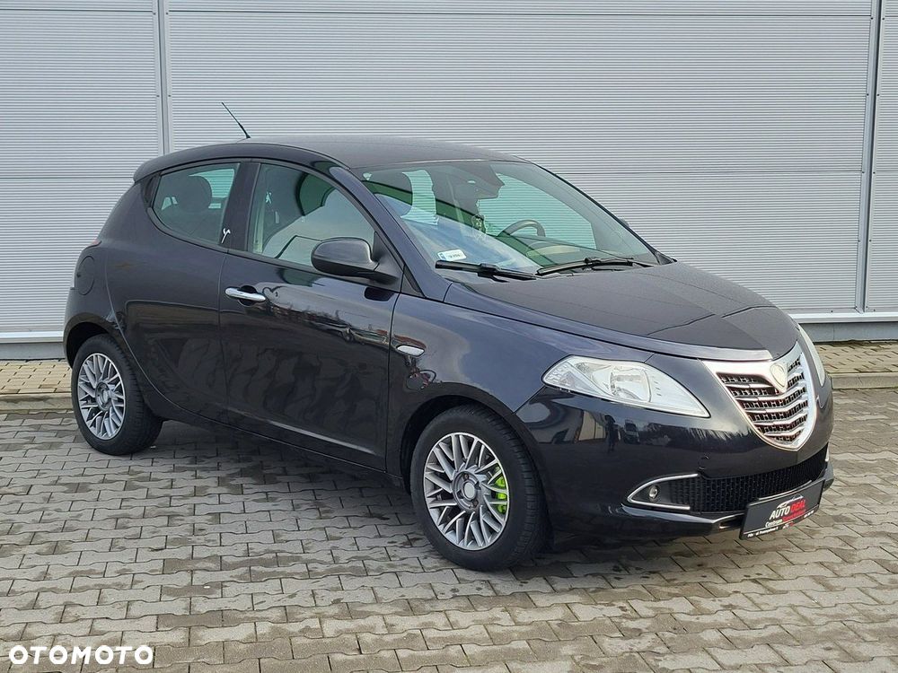 Lancia Ypsilon - 3