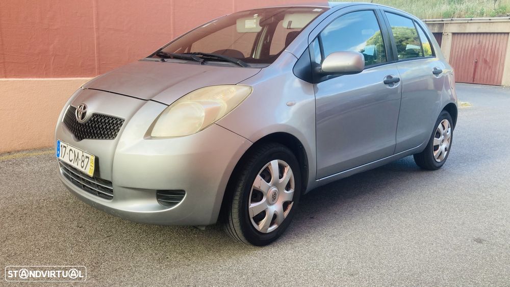 Toyota Yaris 1.0 VVT-i - 2