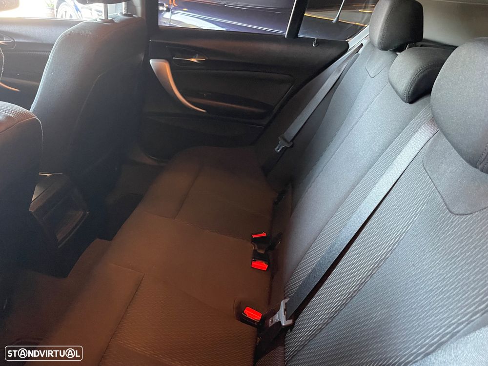 BMW 116 d EDynamics Line Urban - 8