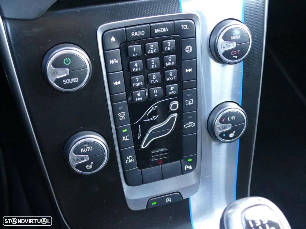 Volvo V40 2.0 D2 R-Design - 17