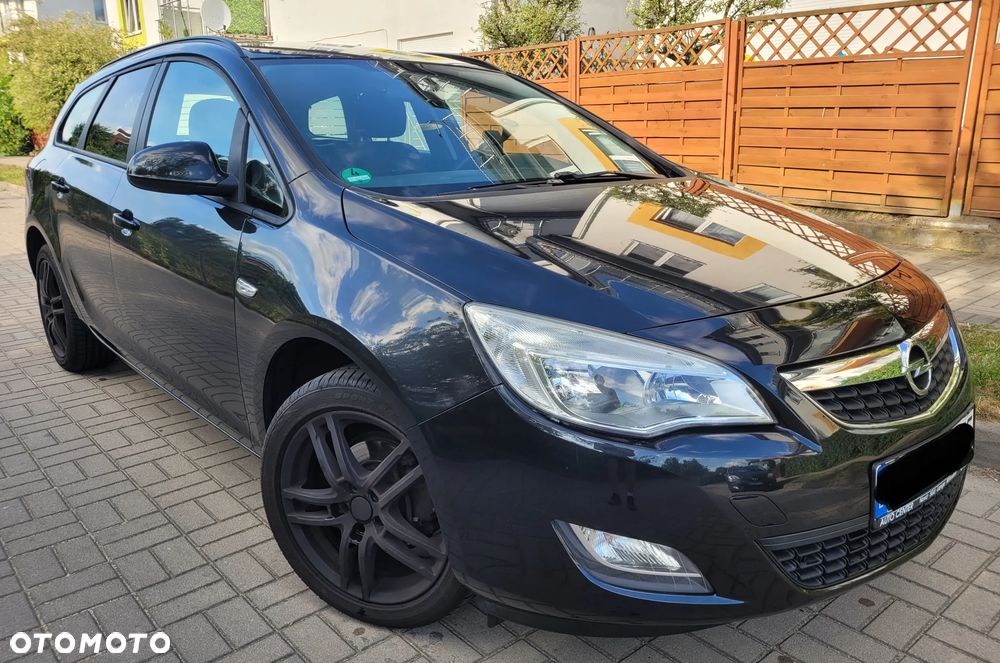 Opel Astra 1.4 Turbo Sport - 1