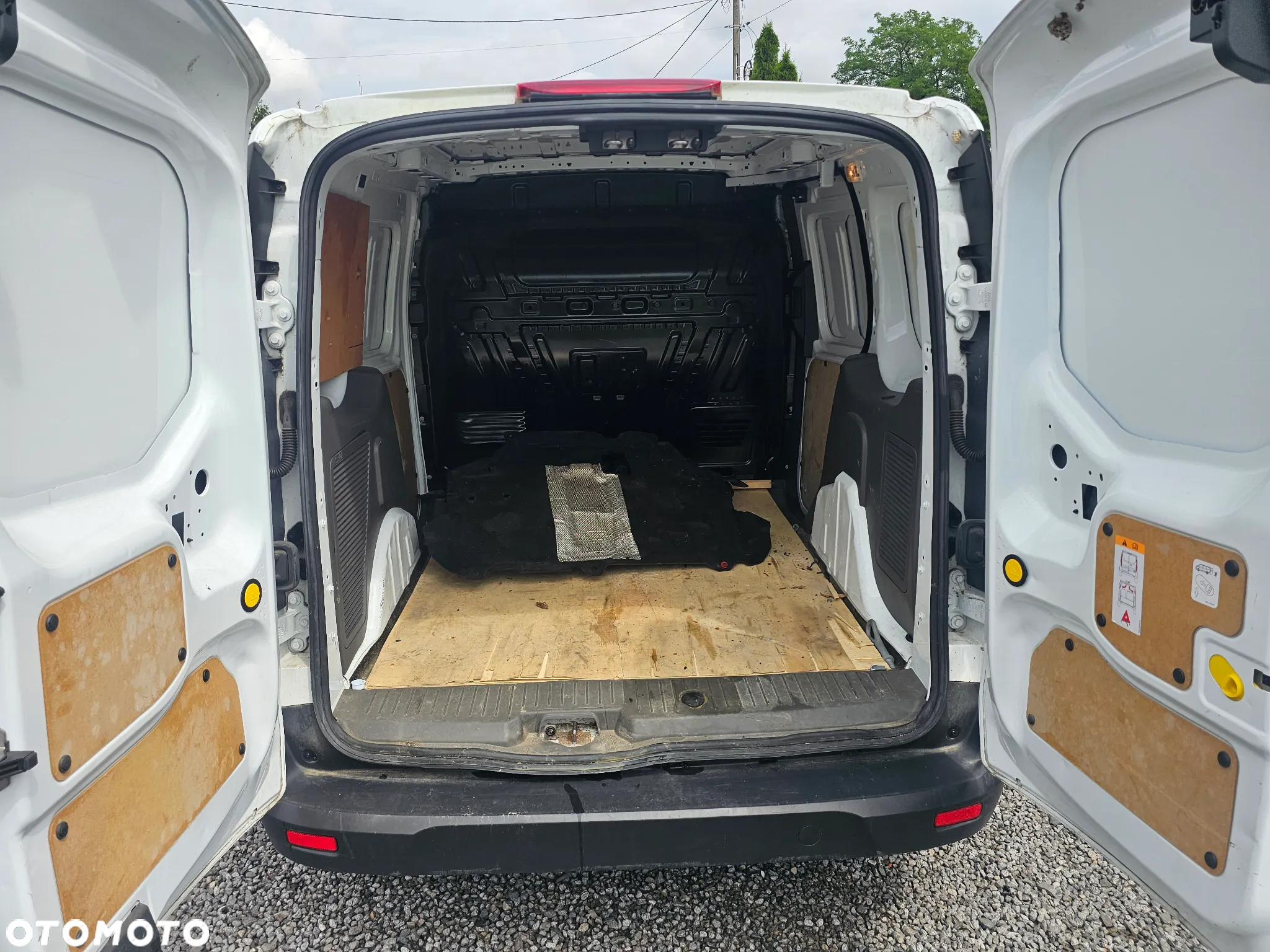 Ford Transit Connect - 8