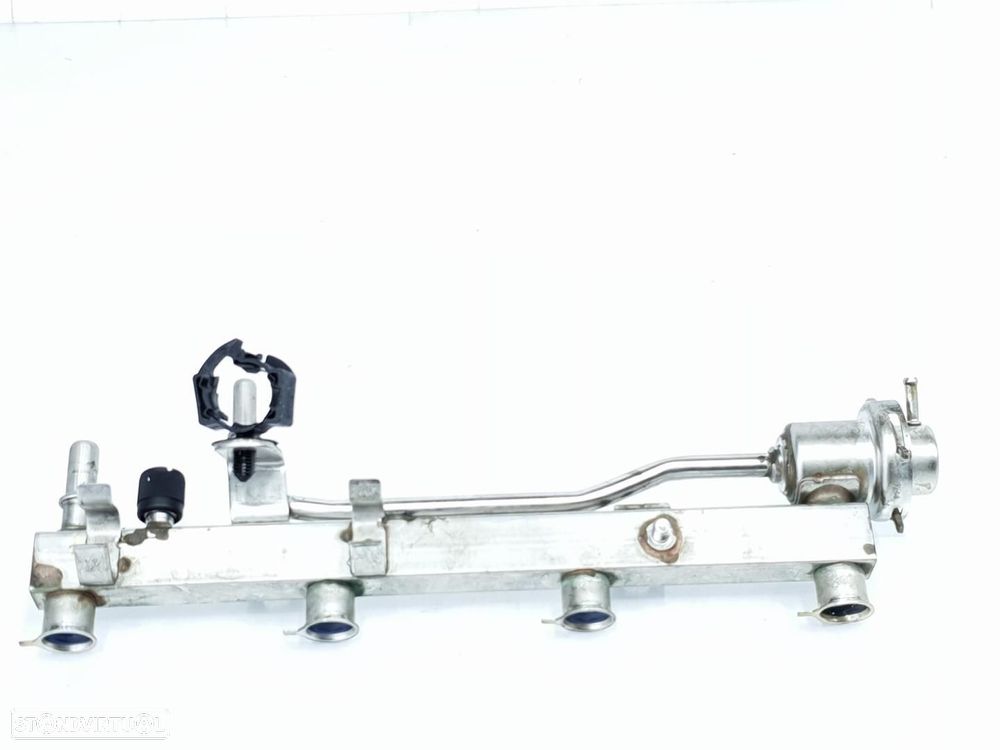 RAMPA INJETORA OPEL INSIGNIA BERLINA - 1