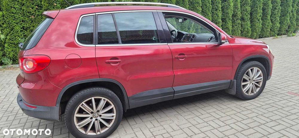 Volkswagen Tiguan - 2