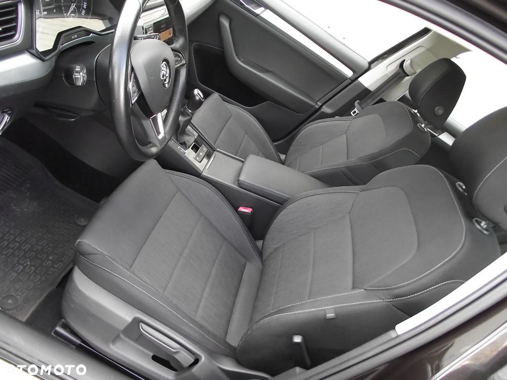 Skoda Superb 1.8 TSI Ambition - 17