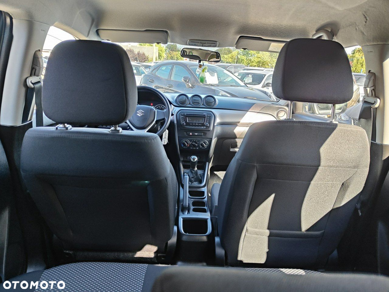 Suzuki Vitara 1.6 Comfort 2WD - 16