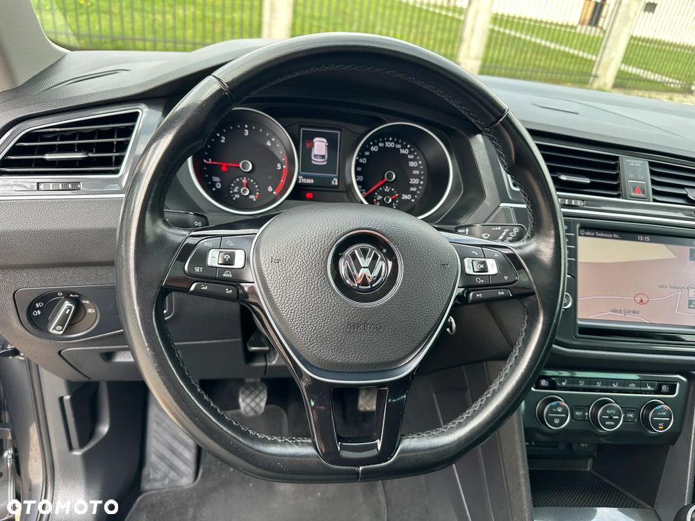 Volkswagen Tiguan - 23