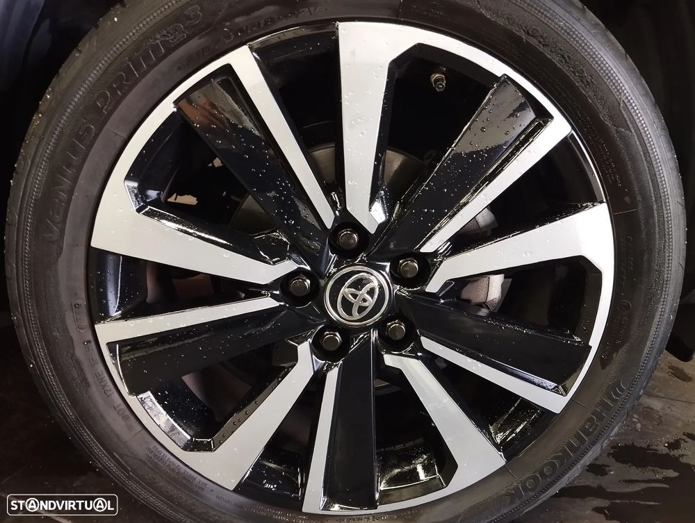 Toyota Yaris Cross 1.5 HDF Premier Edition - 10