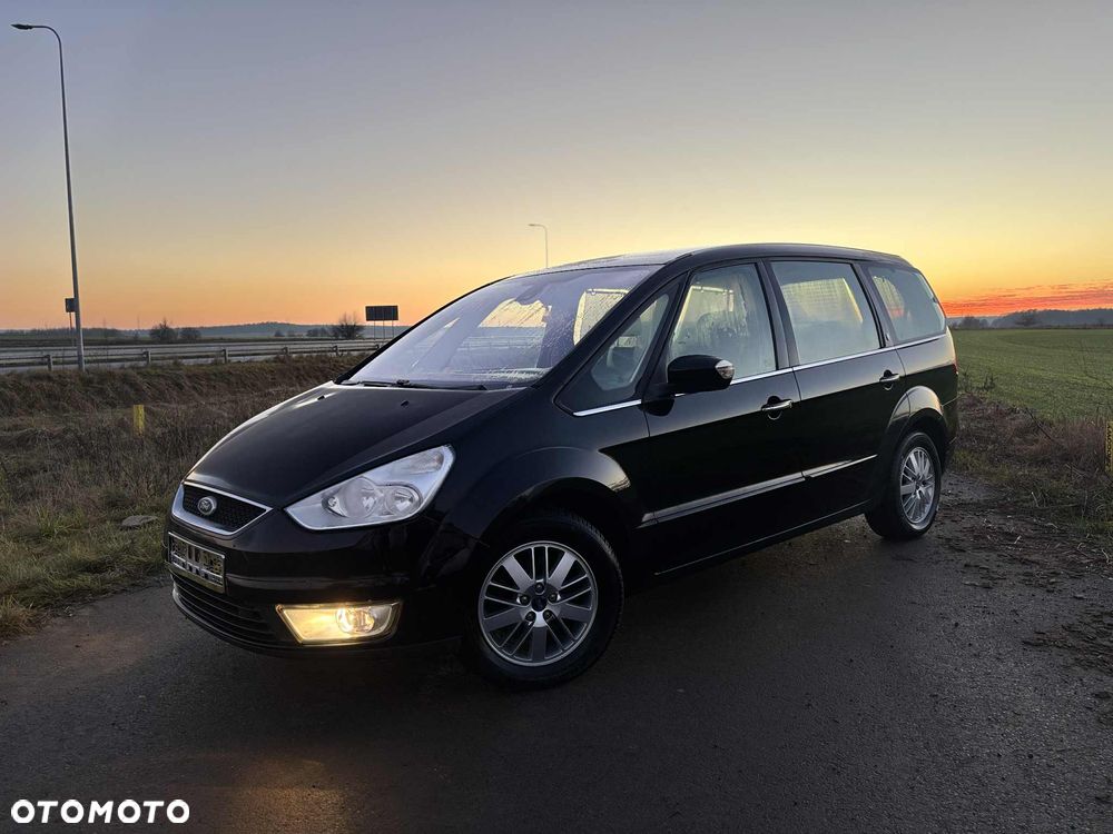 Ford Galaxy 2.0 Ghia - 4