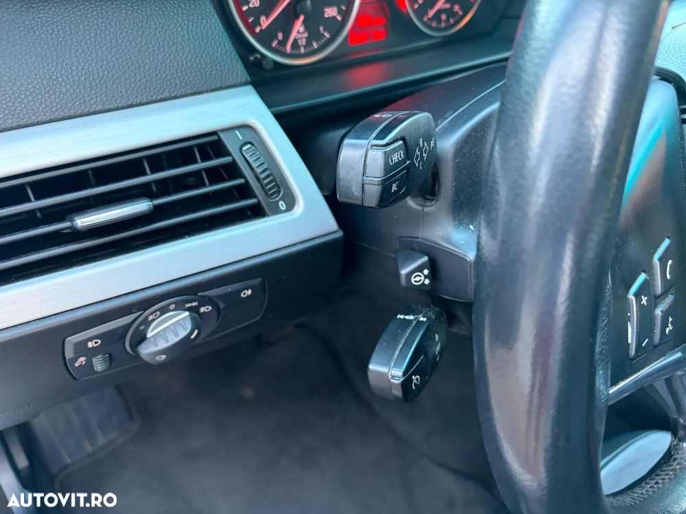 BMW Seria 5 520d - 16
