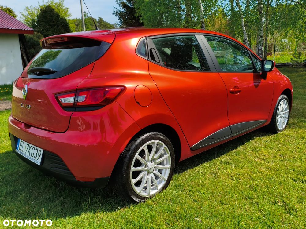 Renault Clio 1.2 16V Expression - 9