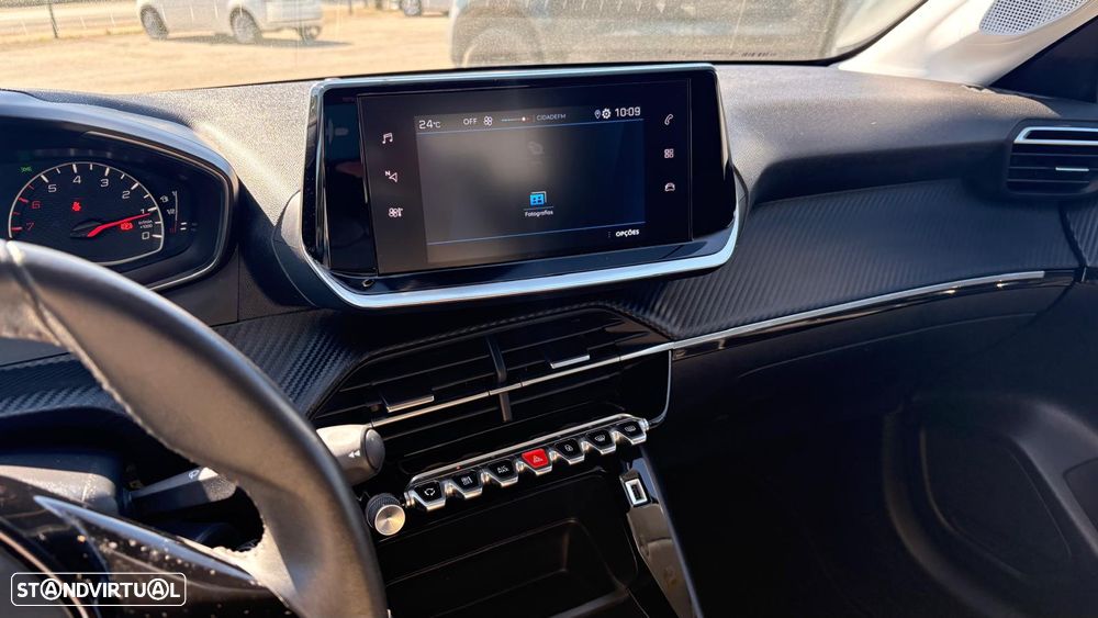 Peugeot 208 1.2 PureTech SE Style - 9