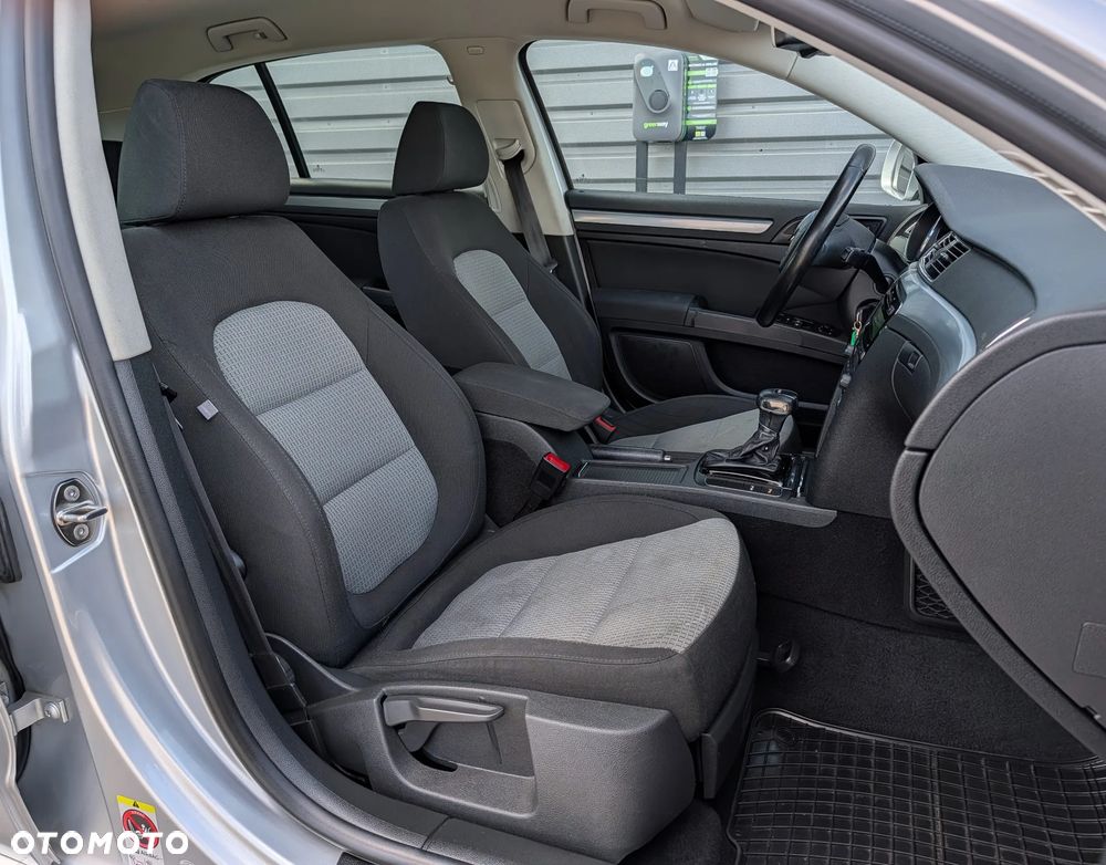 Skoda Superb 1.8 TSI DSG Ambition - 7