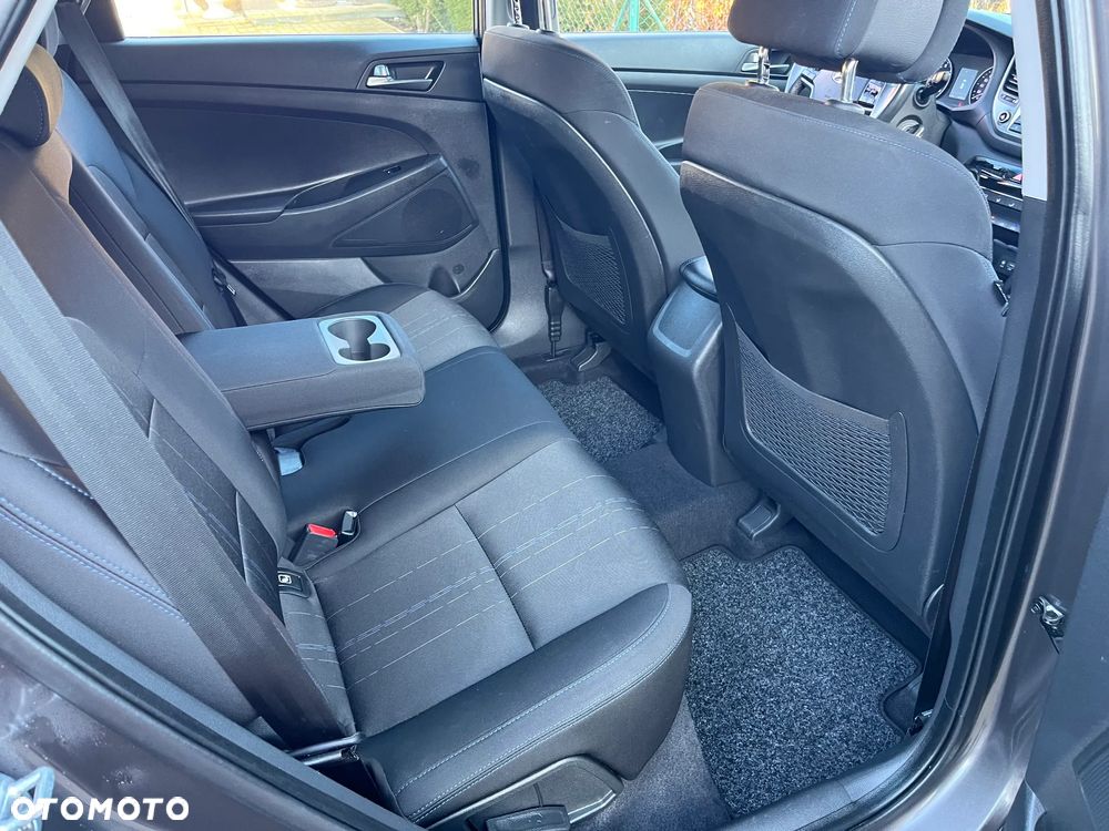 Hyundai Tucson 1.6 GDI BlueDrive Comfort 2WD - 18