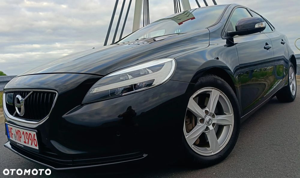 Volvo V40 D2 Geartronic RDesign - 20